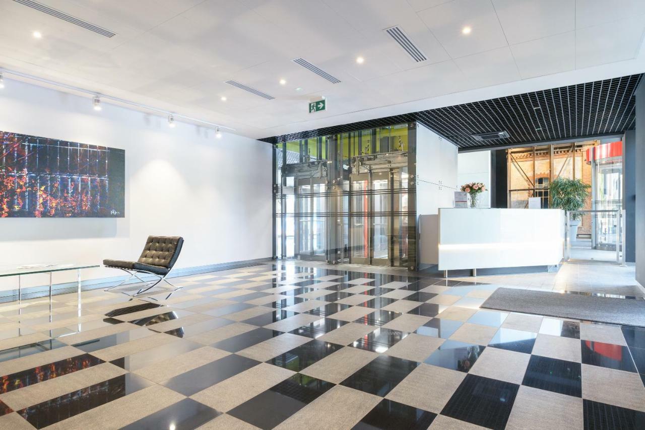 Perfectely Located Stay With Free Parking 波兹南 外观 照片